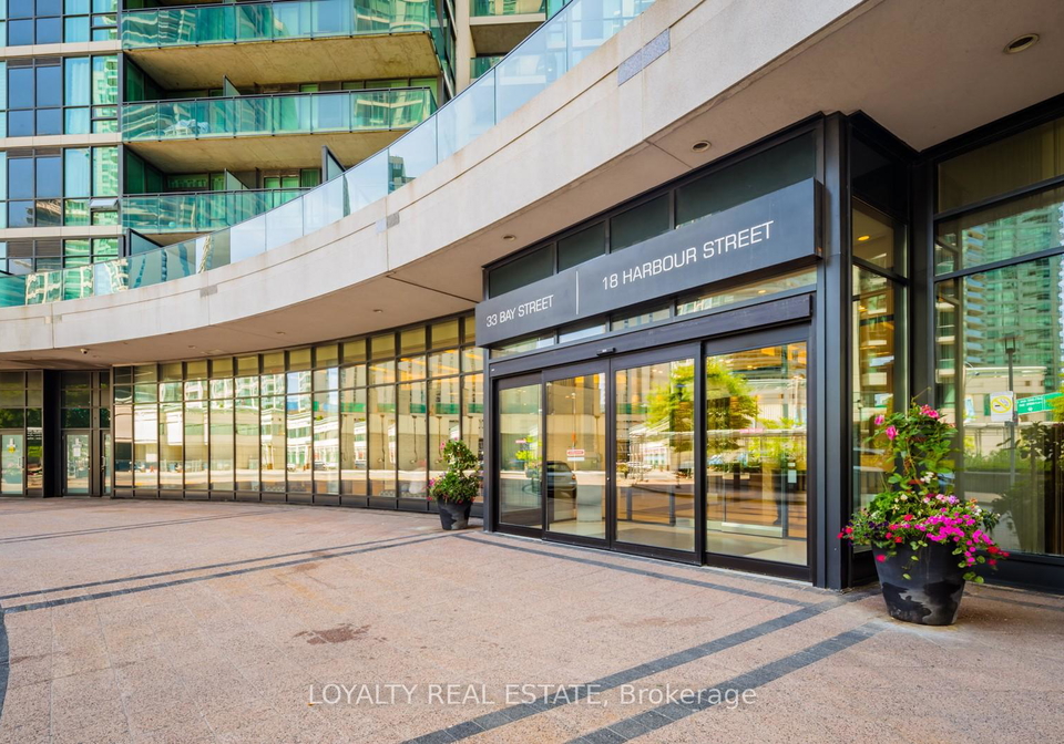 33-bay-street-toronto-toronto-ontario-c13669402