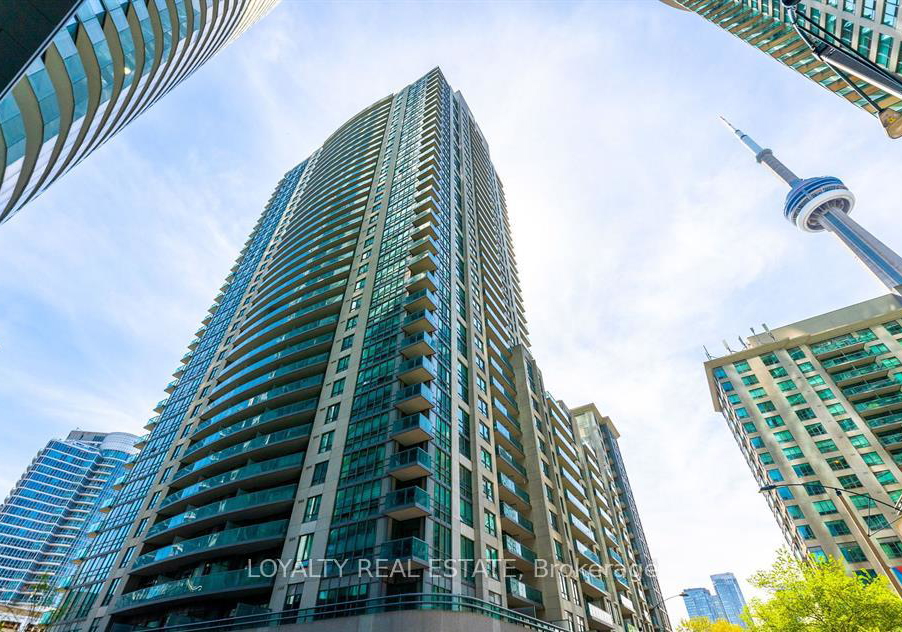 19-grand-trunk-crescent-toronto-toronto-ontario-c13669440