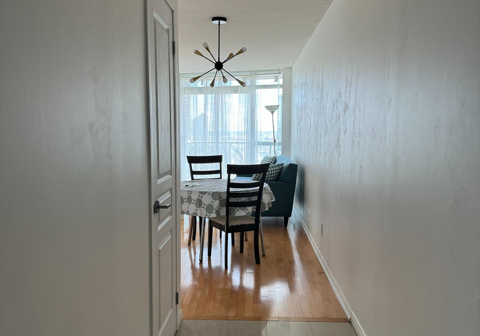 18-yonge-street-toronto-toronto-ontario-c13669600