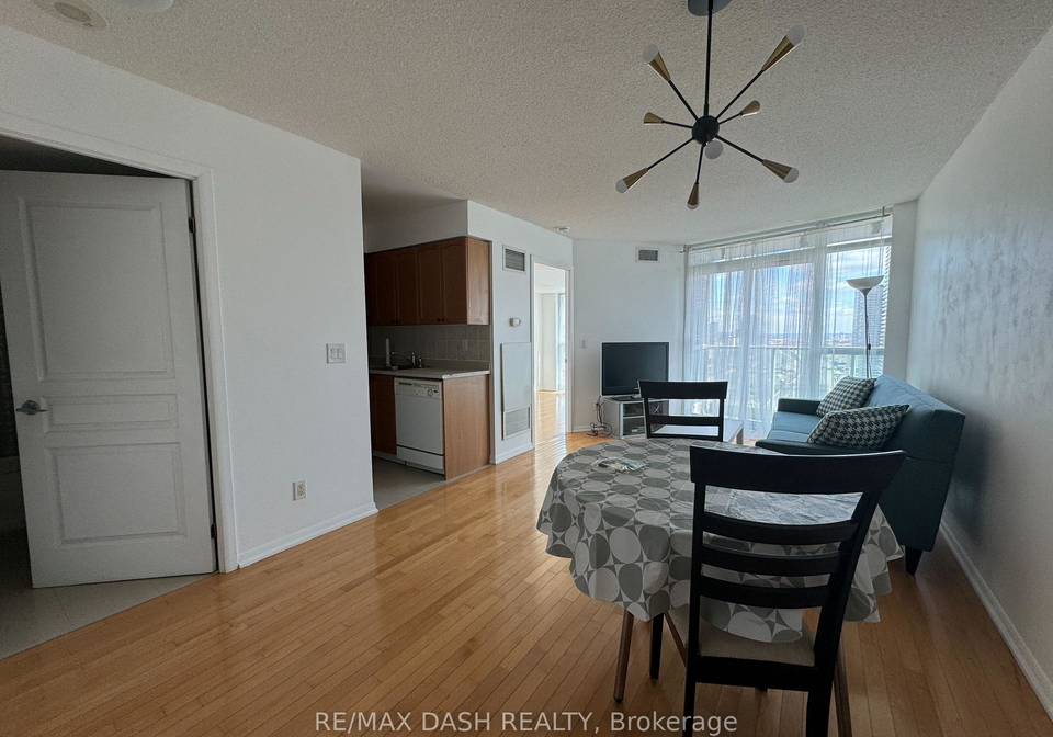 18-yonge-street-toronto-toronto-ontario-c13669600