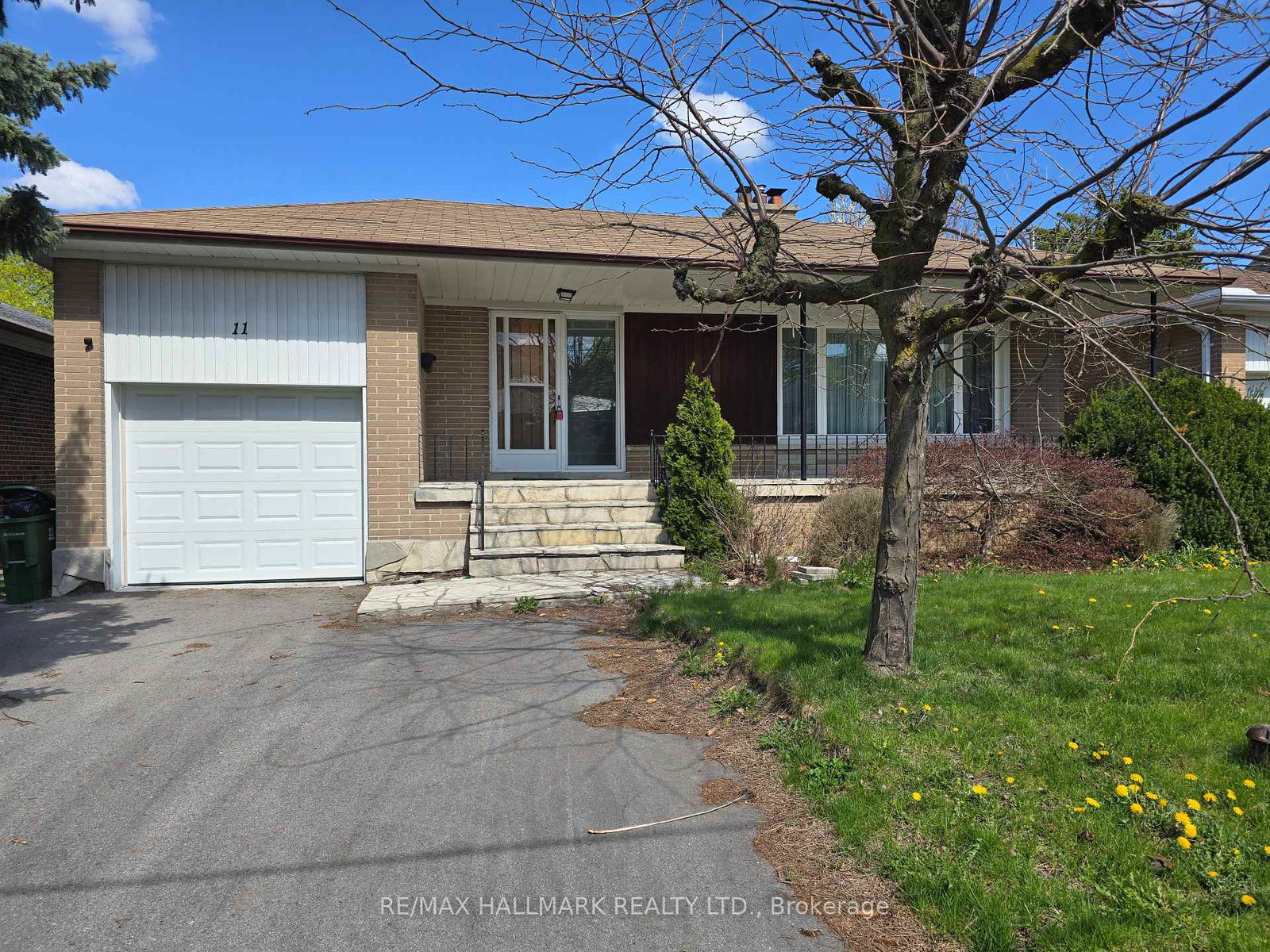 11-bowerbank-drive-toronto-north-york-ontario-c13669632
