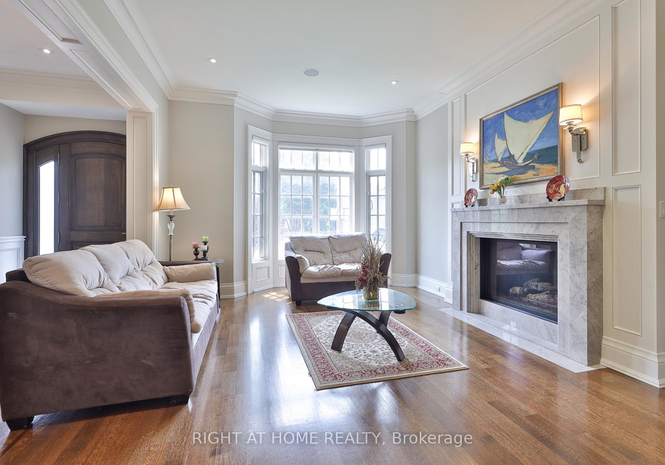 154-munro-boulevard-toronto-north-york-ontario-c13669652