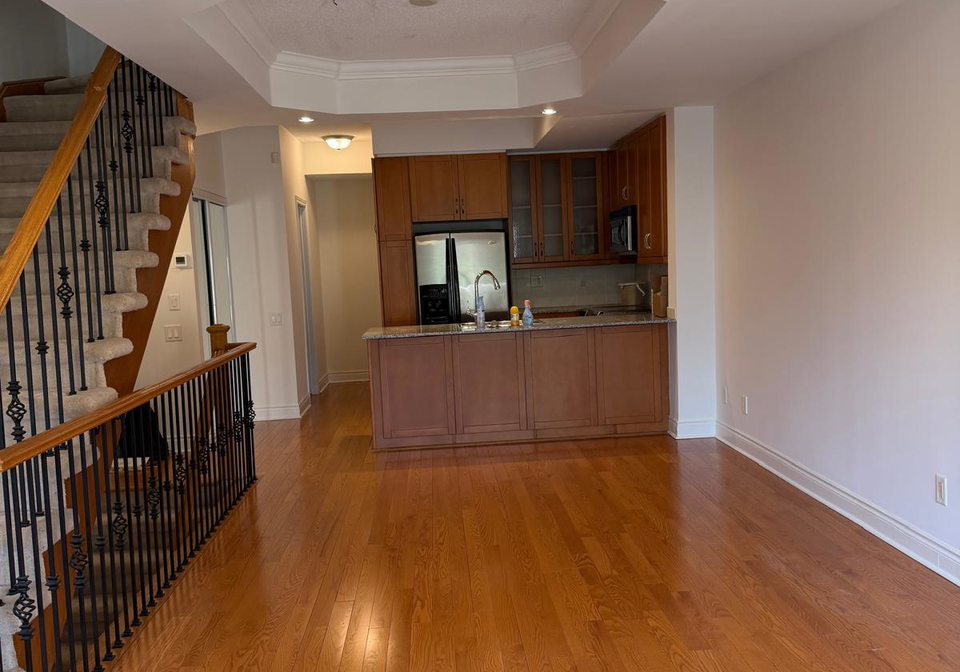 426-kenneth-avenue-toronto-north-york-ontario-c13669736