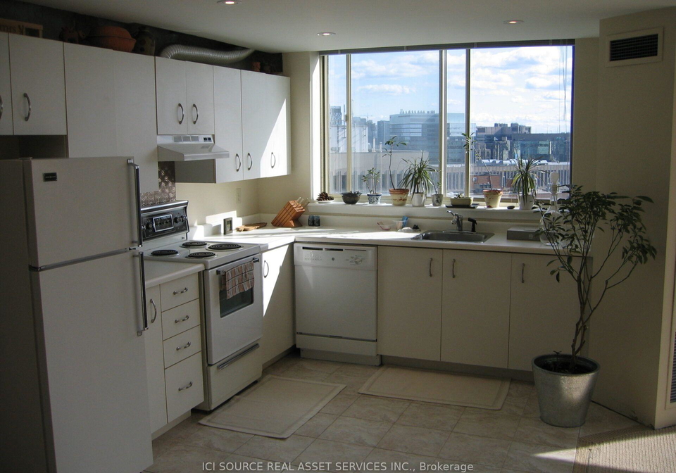 44-st-joseph-street-toronto-toronto-ontario-c13669768