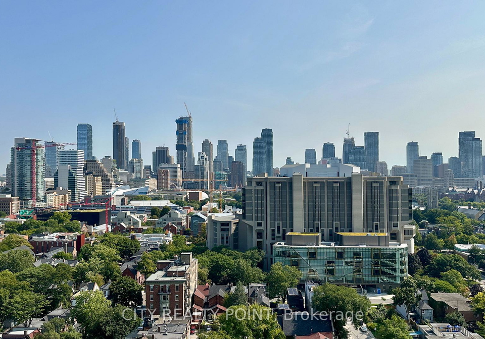666-spadina-avenue-toronto-toronto-ontario-c13669816