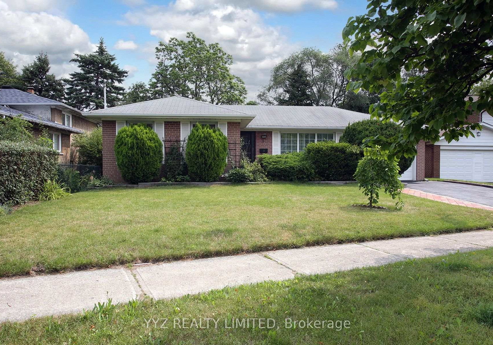 8-snowcrest-avenue-toronto-north-york-ontario-c13669844