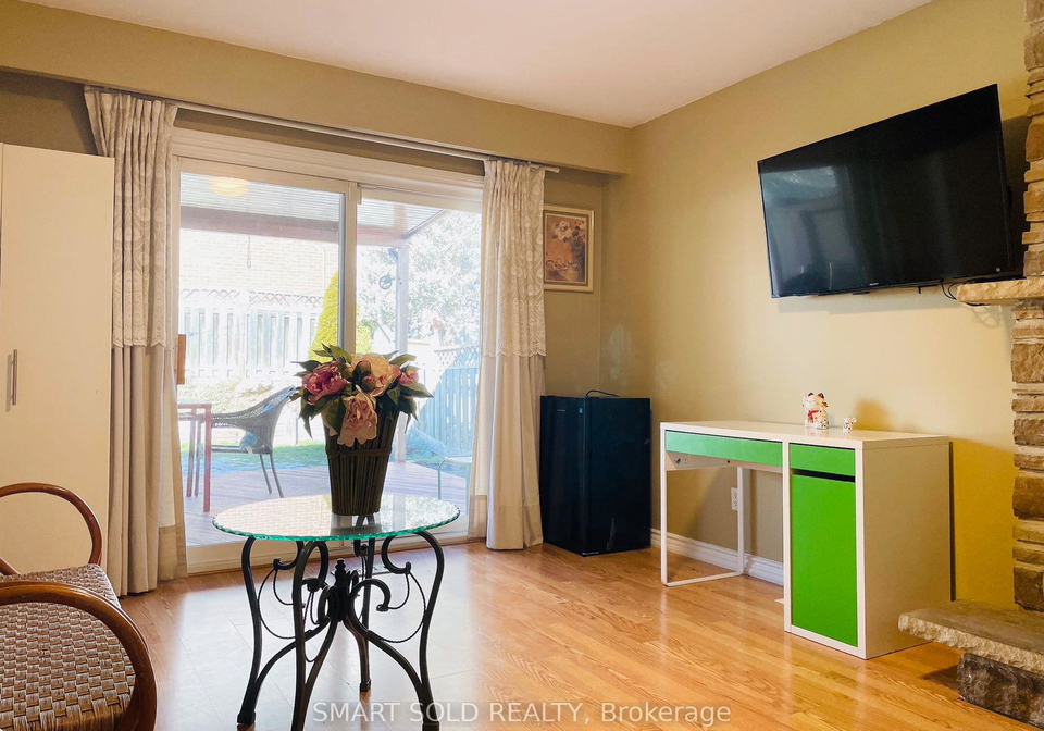 40-mintwood-drive-toronto-north-york-ontario-c13669876