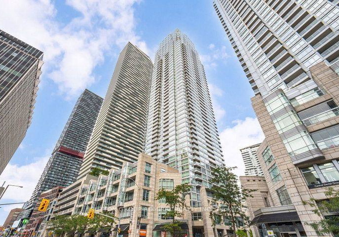 2191-yonge-street-toronto-toronto-ontario-c13670016