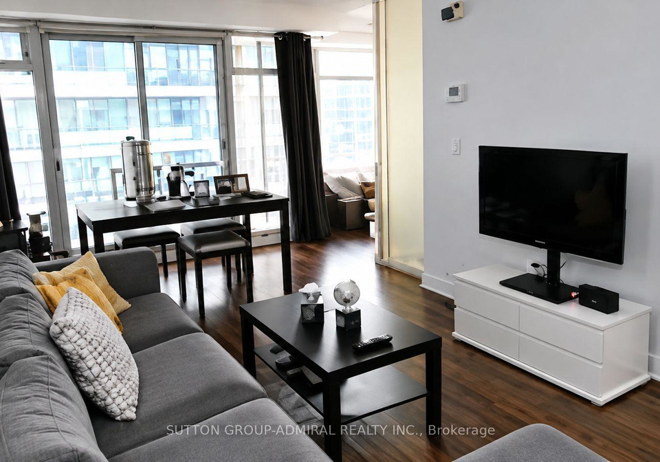 2191-yonge-street-toronto-toronto-ontario-c13670016