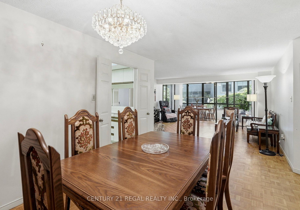 280-simcoe-street-toronto-toronto-ontario-c13670392