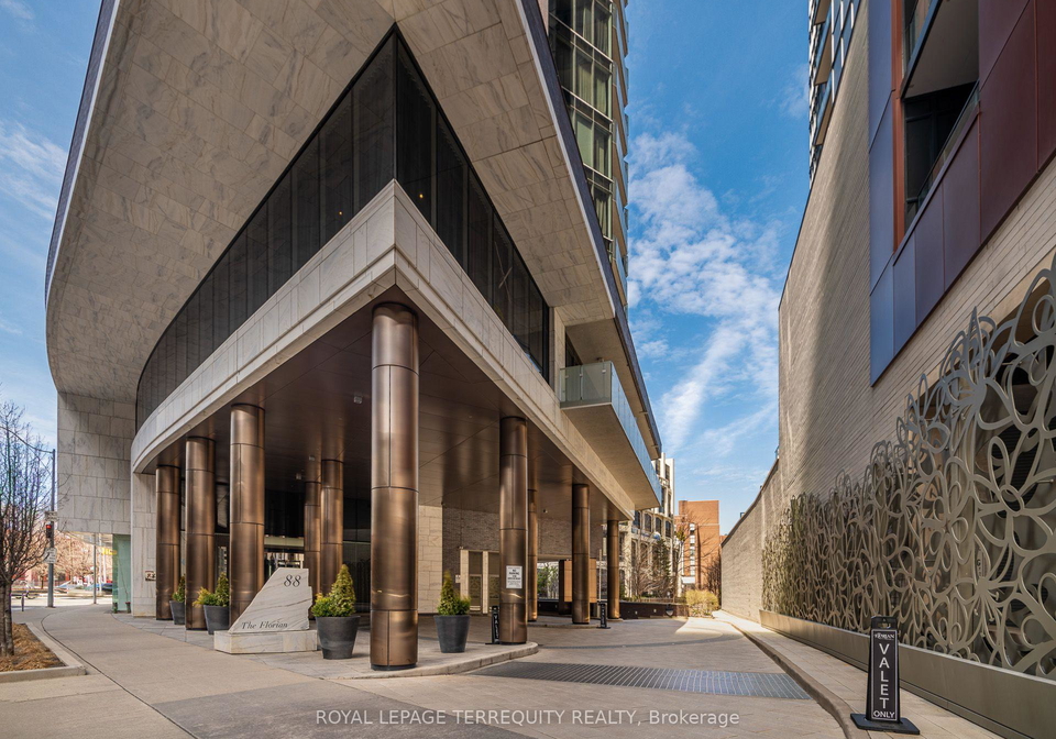88-davenport-road-toronto-toronto-ontario-c13670974