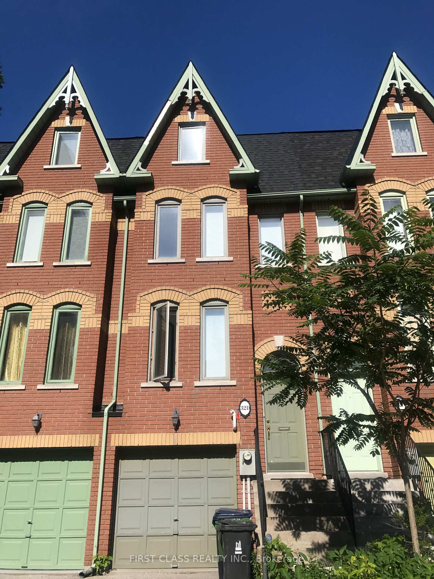 32d-oxford-street-toronto-toronto-ontario-c13671124