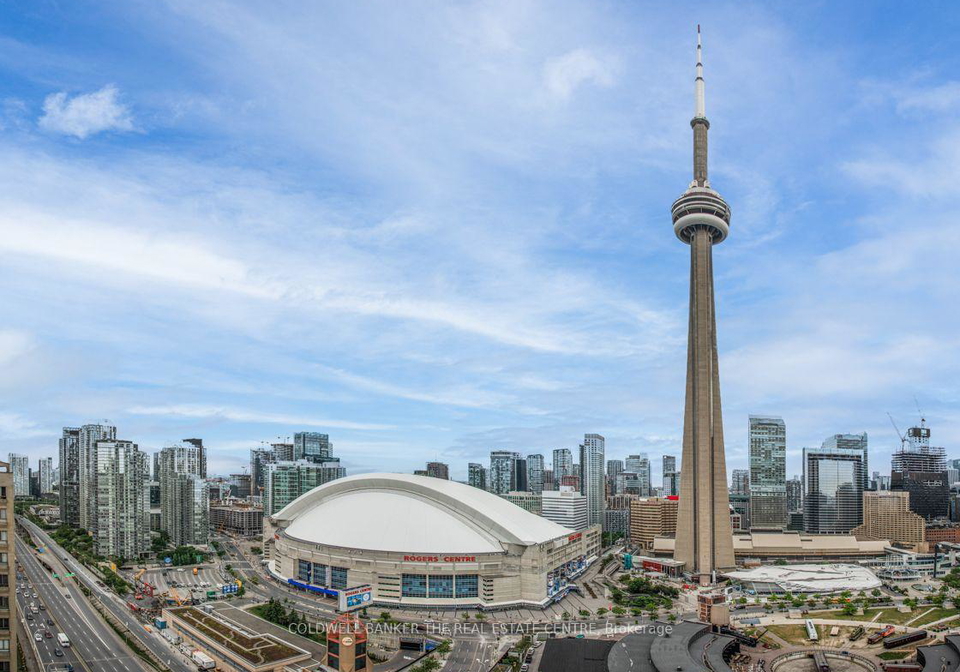 260-queens-quay-w-toronto-toronto-ontario-c13671420