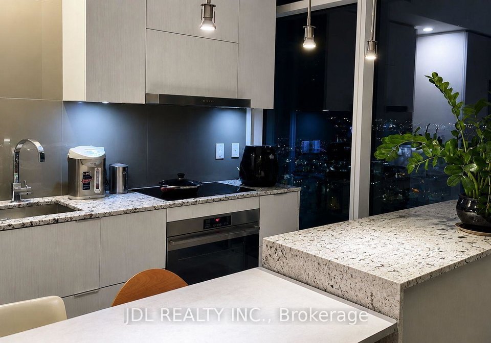1-bloor-street-e-toronto-toronto-ontario-c13671432