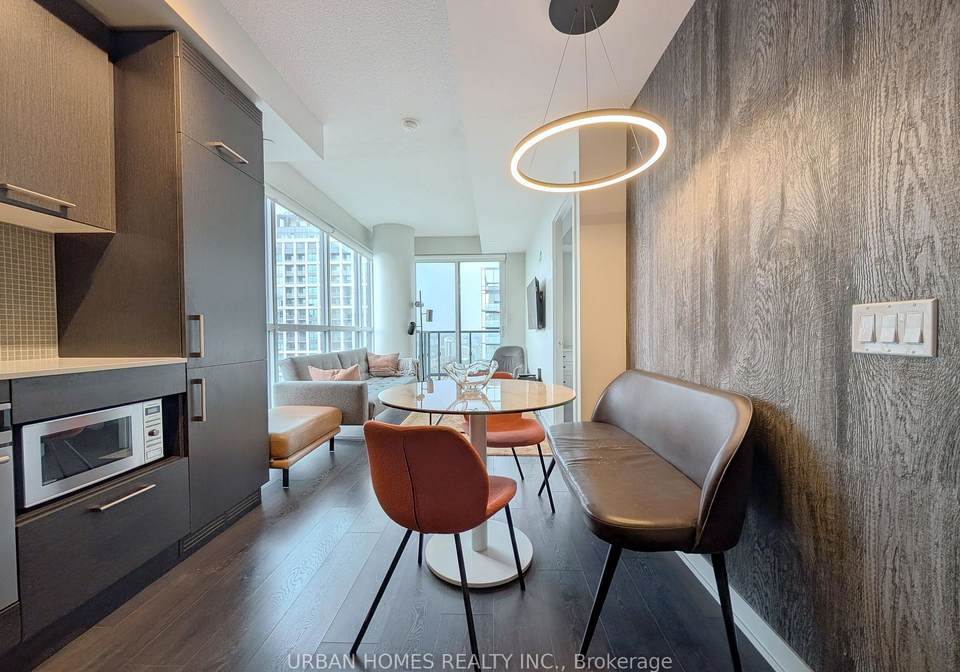 87-peter-street-toronto-toronto-ontario-c13671472
