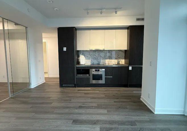 180-front-street-e-toronto-toronto-ontario-c13671594