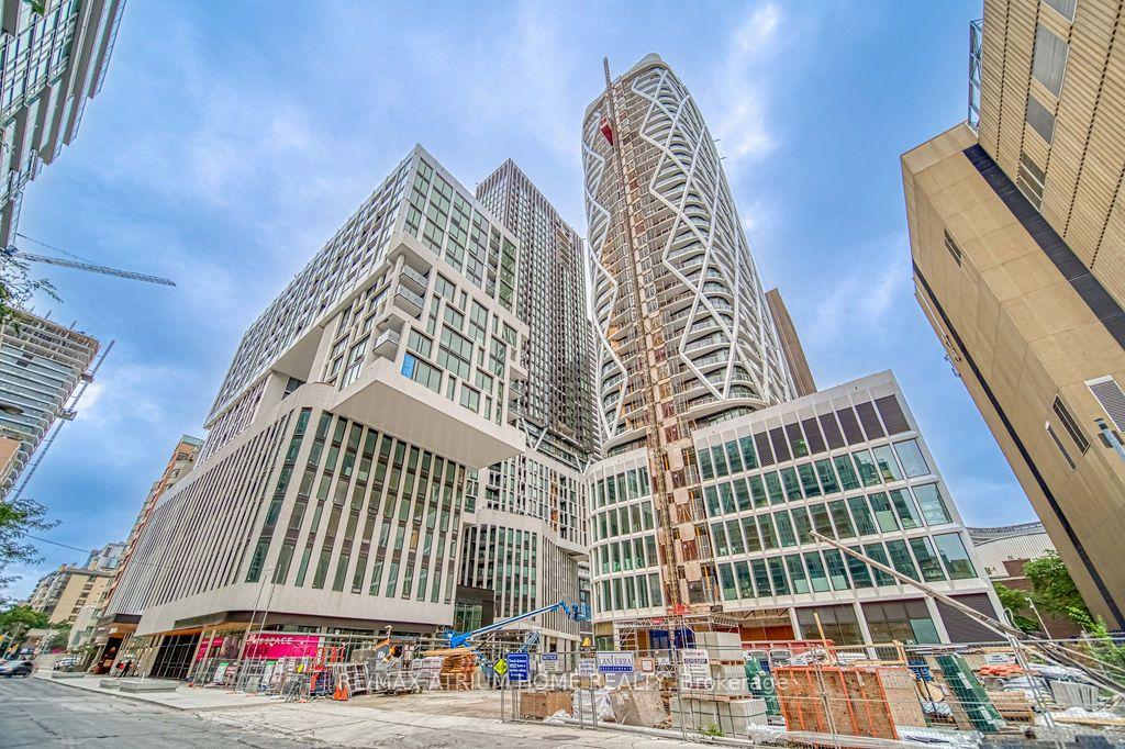 238-simcoe-street-toronto-toronto-ontario-c13671596