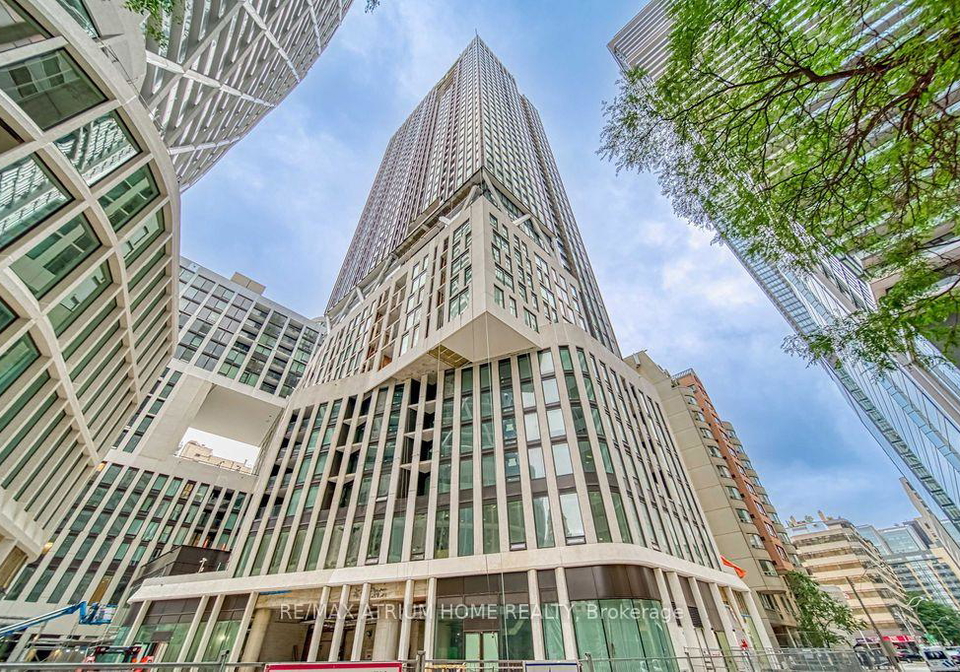 238-simcoe-street-toronto-toronto-ontario-c13671596