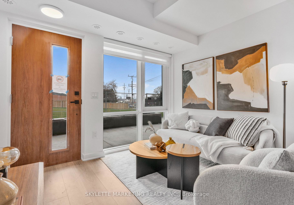 75-curlew-drive-s-toronto-north-york-ontario-c13671616