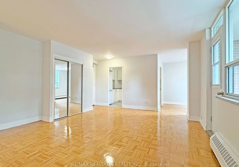 490-eglinton-avenue-e-toronto-toronto-ontario-c13671852