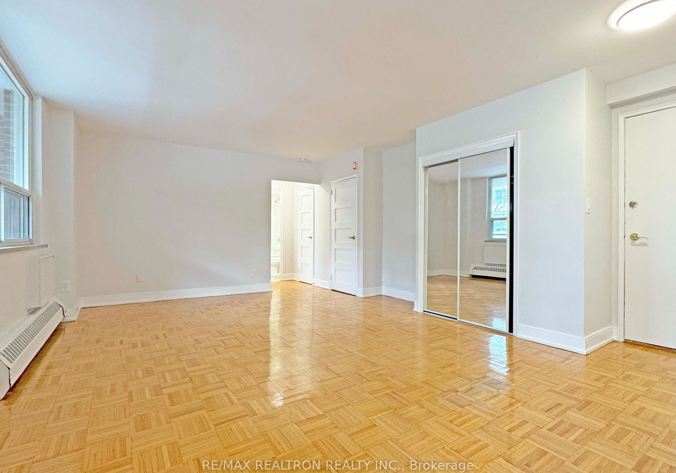 490-eglinton-avenue-e-toronto-toronto-ontario-c13671852