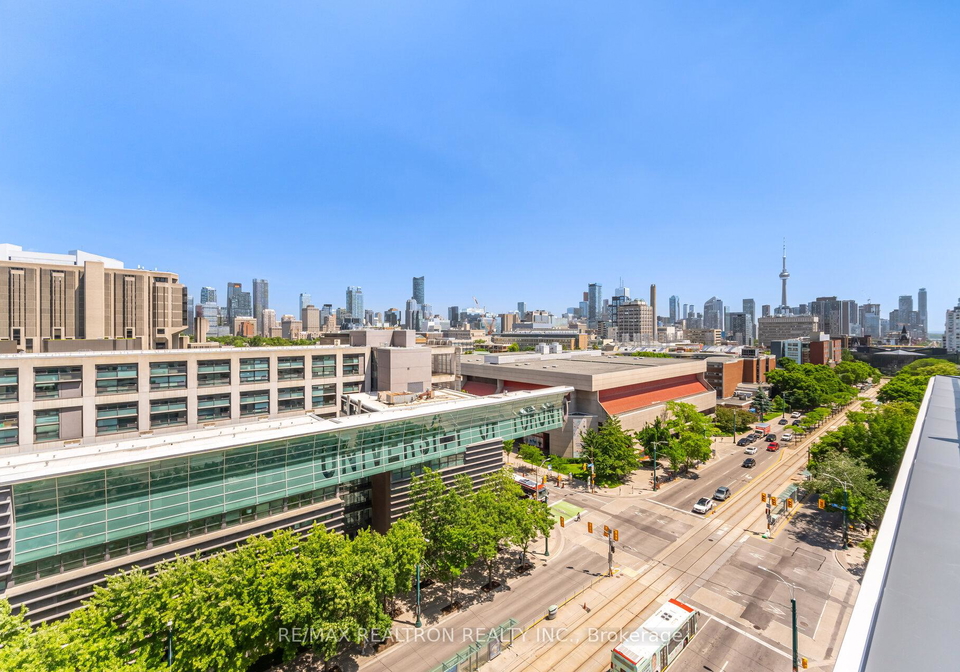 664-spadina-avenue-toronto-toronto-ontario-c13671898