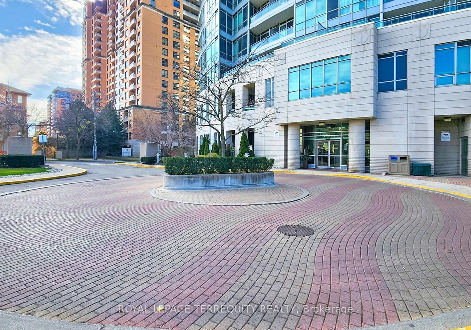 60-byng-avenue-toronto-north-york-ontario-c13672198