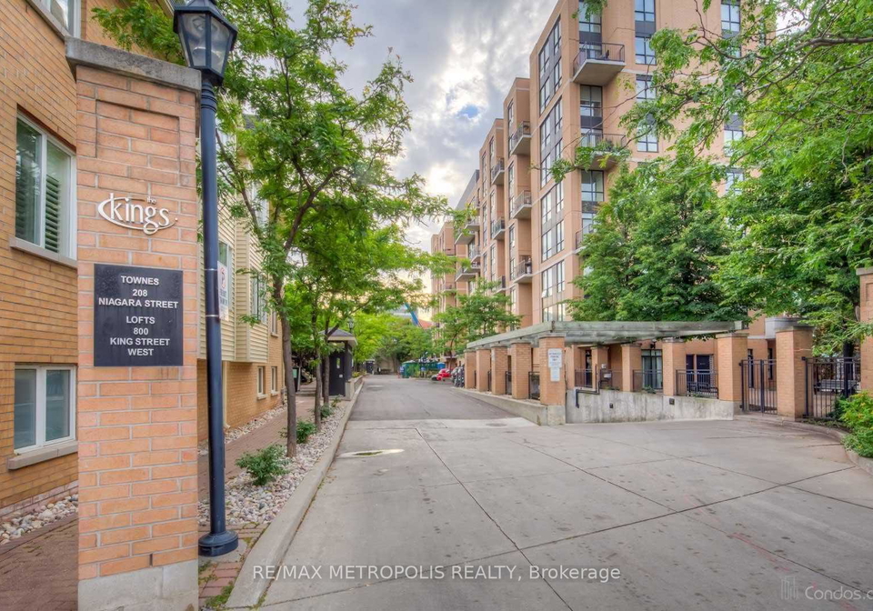208-niagara-street-toronto-toronto-ontario-c13672626