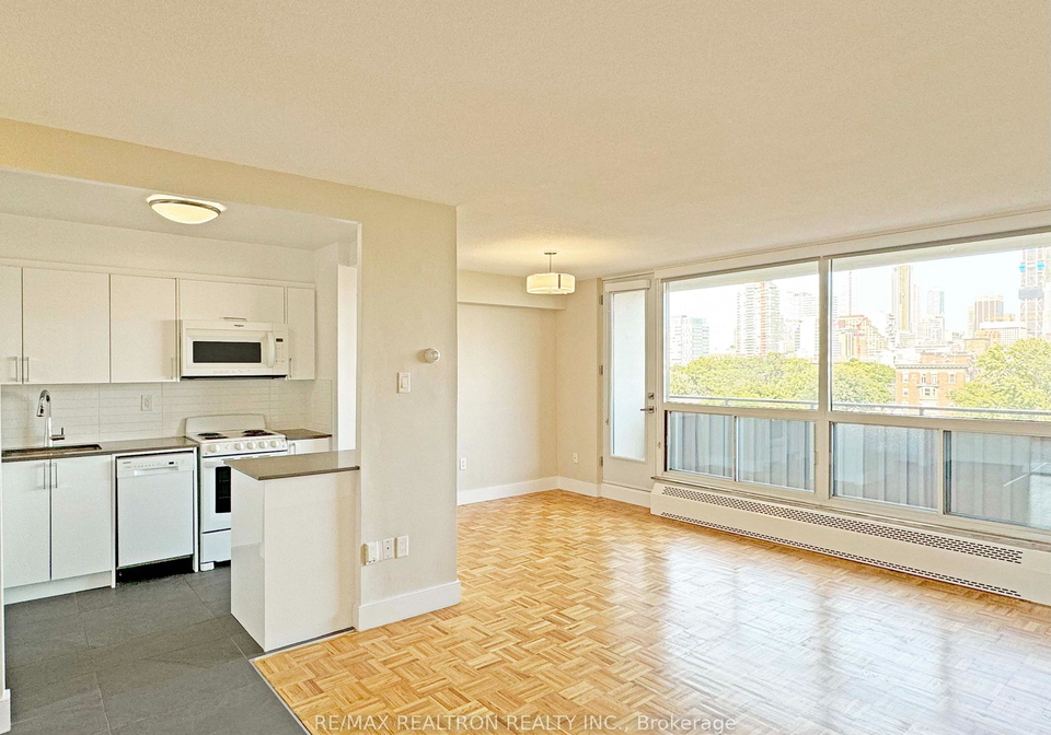 666-spadina-avenue-toronto-toronto-ontario-c13672634