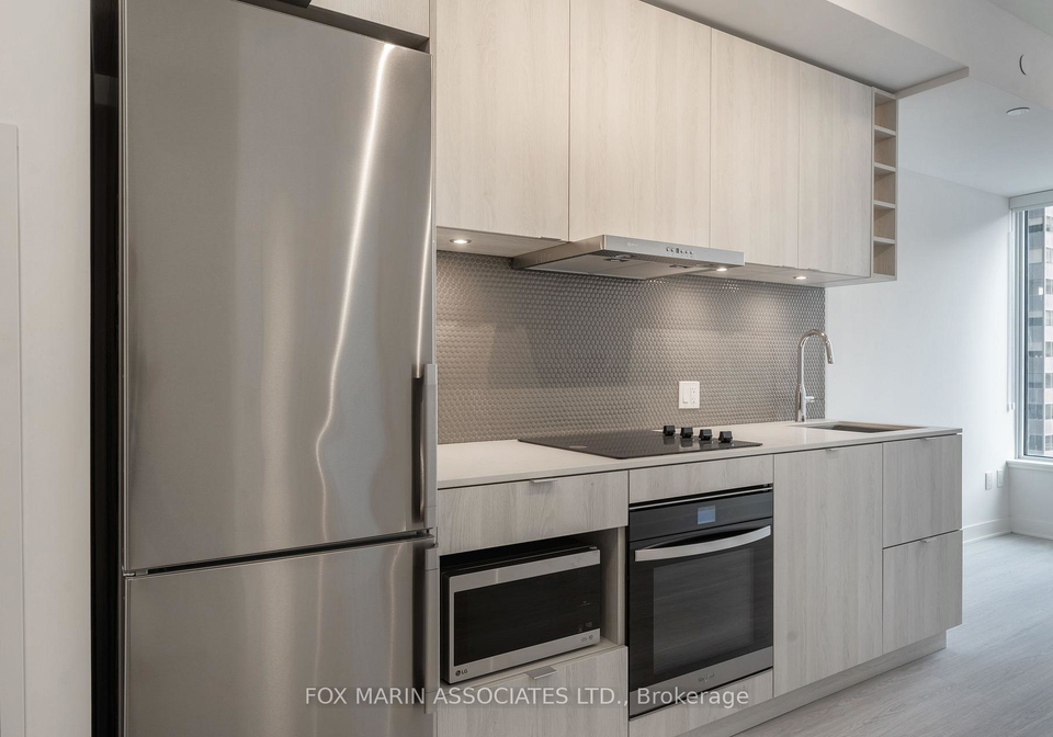 11-yorkville-avenue-toronto-toronto-ontario-c13672852