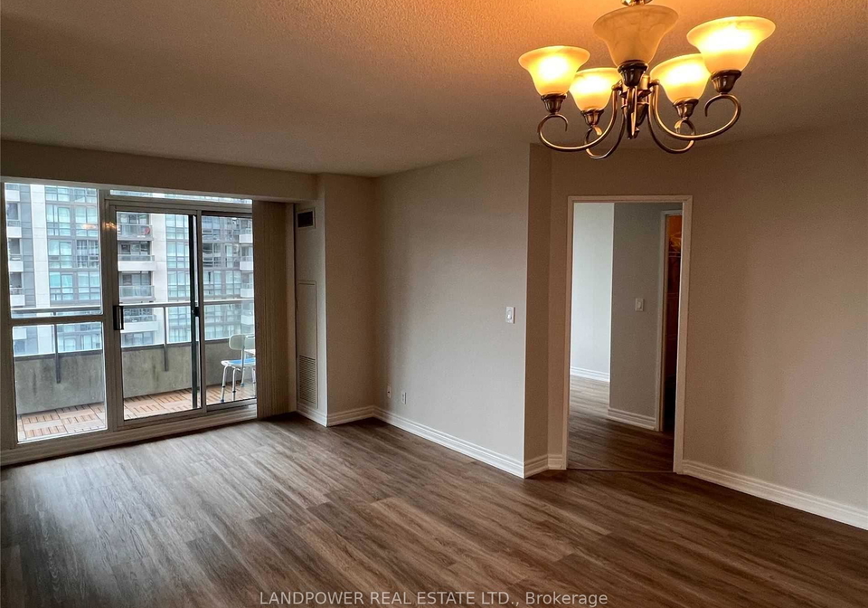 23-hollywood-avenue-toronto-north-york-ontario-c13672910