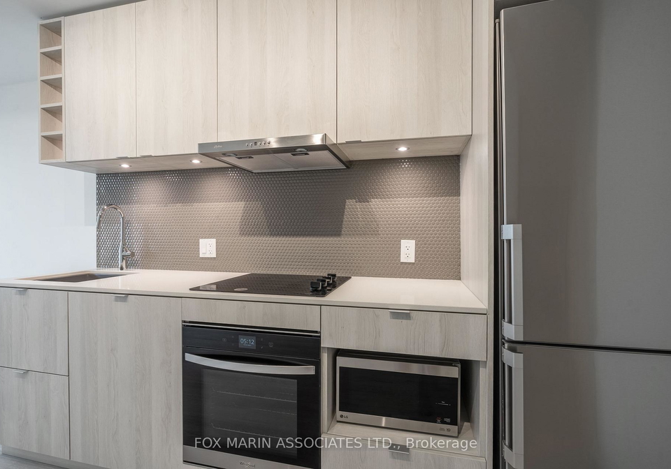11-yorkville-avenue-toronto-toronto-ontario-c13672946