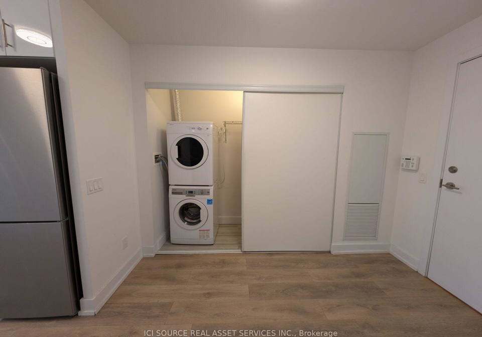 128-fairview-mall-drive-toronto-north-york-ontario-c13672998