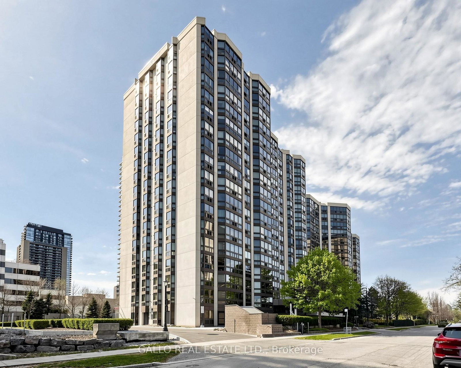10-kenneth-avenue-toronto-north-york-ontario-c13673010