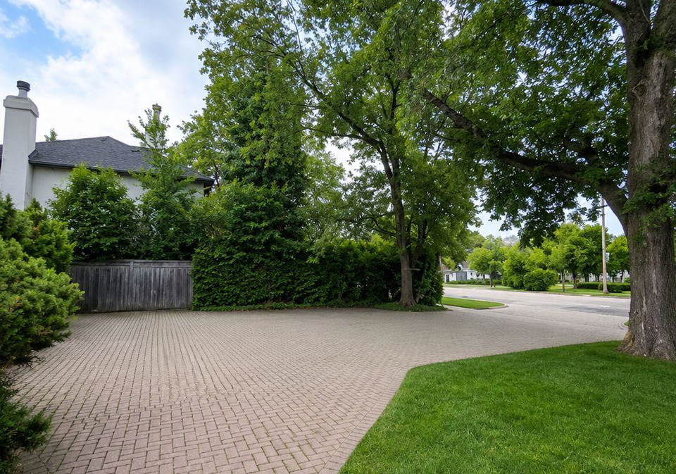 2424-bayview-avenue-toronto-north-york-ontario-c13673020