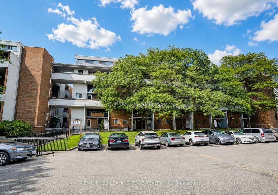 135-leeward-glenway-toronto-east-york-ontario-c13673090