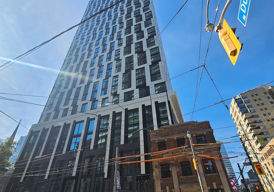 252-church-street-toronto-toronto-ontario-c13673202