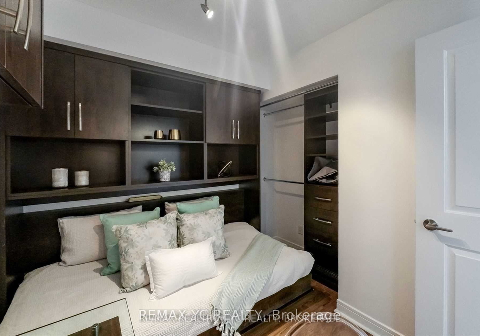 31-bales-avenue-toronto-north-york-ontario-c13673220