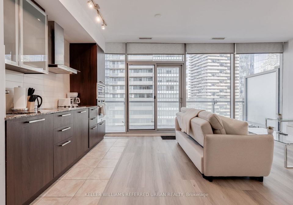 14-york-street-toronto-toronto-ontario-c13673594