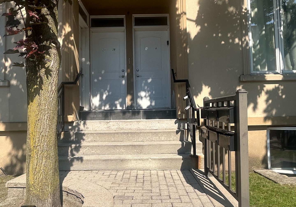 13-fisher-street-toronto-toronto-ontario-c13673734