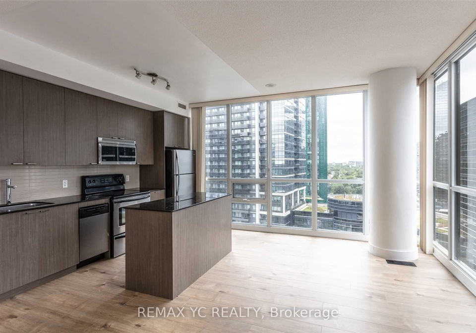 23-sheppard-avenue-e-toronto-north-york-ontario-c13673844