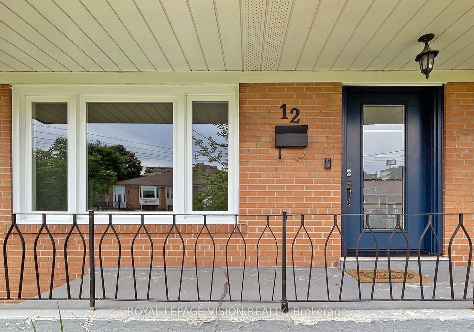 12-pinebrook-avenue-toronto-north-york-ontario-c13673858