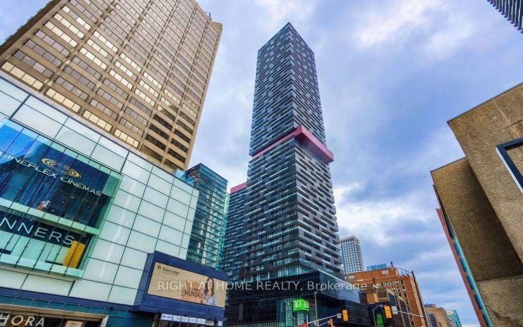 8-eglinton-avenue-e-toronto-toronto-ontario-c13673956