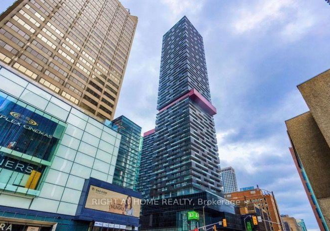 8-eglinton-avenue-e-toronto-toronto-ontario-c13673956