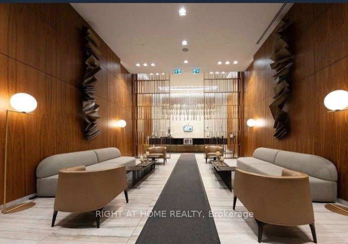 8-eglinton-avenue-e-toronto-toronto-ontario-c13673956