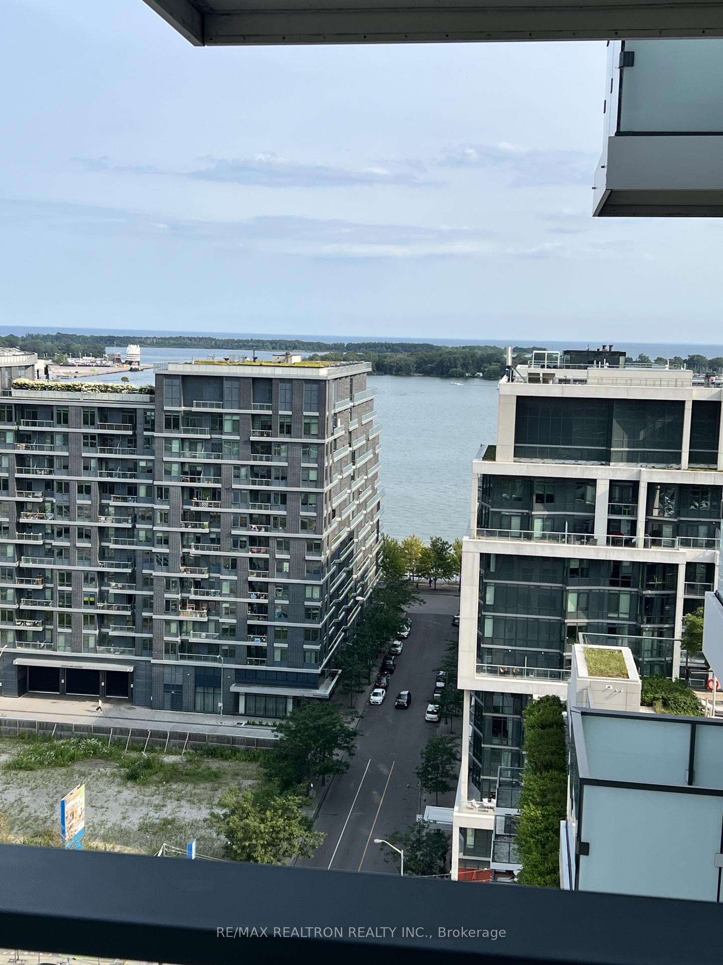 16-bonnycastle-street-toronto-toronto-ontario-c13673984