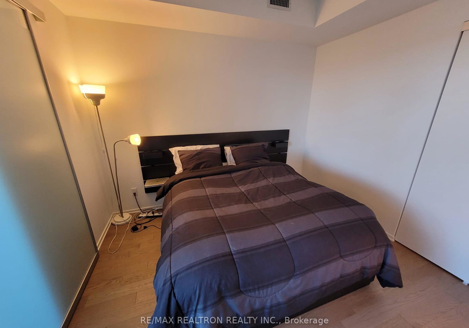 16-bonnycastle-street-toronto-toronto-ontario-c13673984