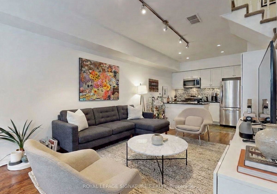 6-wellesley-place-toronto-toronto-ontario-c13673996