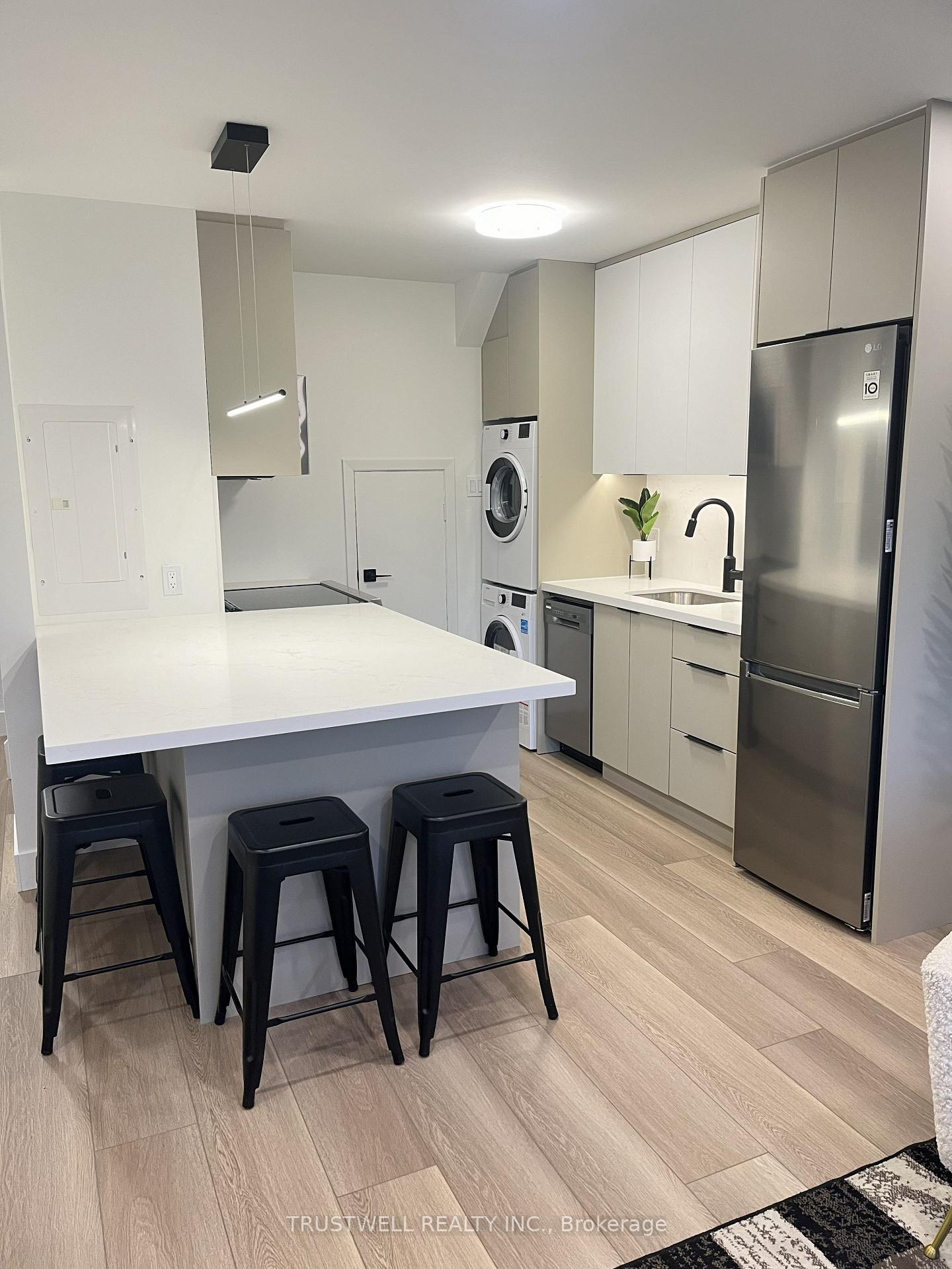 909-millwood-road-toronto-east-york-ontario-c13674086