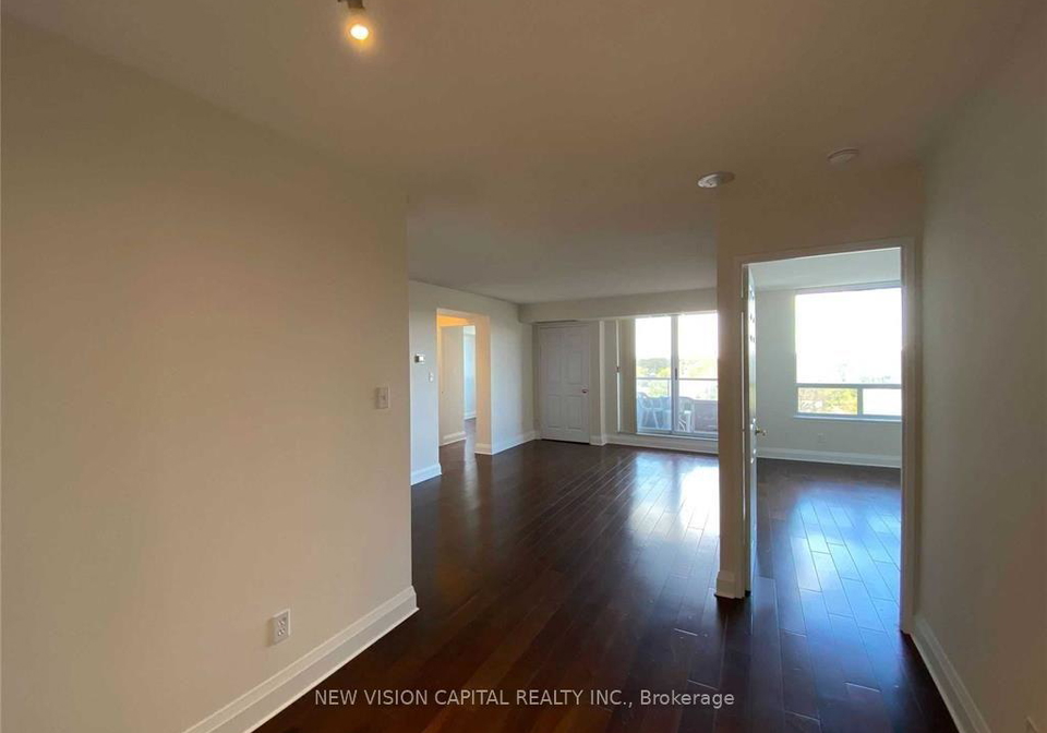 18-hillcrest-avenue-toronto-north-york-ontario-c13674138